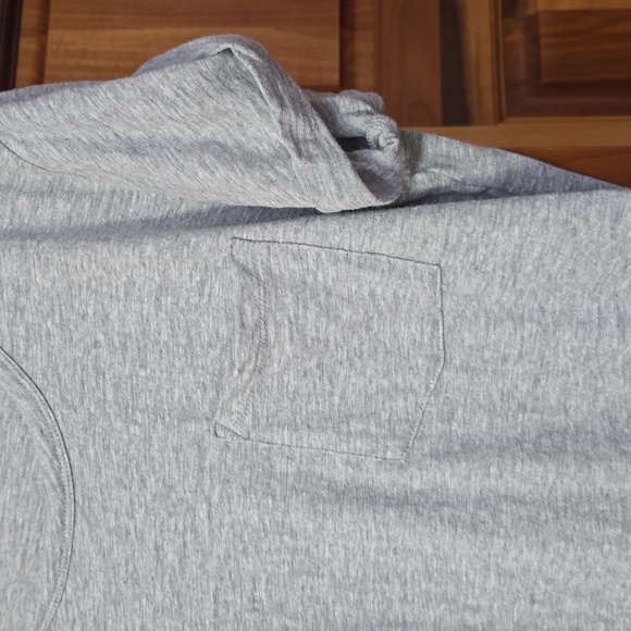 Tshirts - Picture 3 of 4